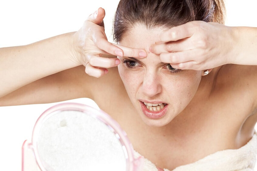 Vị trí mụn mọc trên mặt nói lên điều gì?