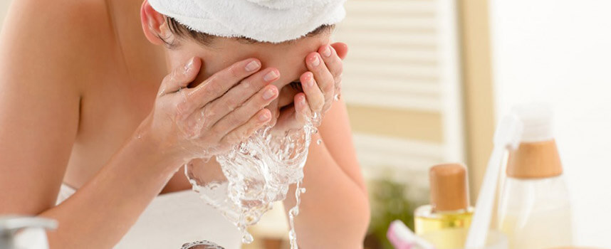 Bí quyết cho làn da tỏa nắng ấm áp mùa Giáng sinh lạnh - Hoa Thiên Thảo