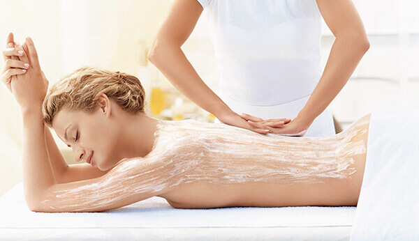 Cách chăm sóc da body trắng mịn màng