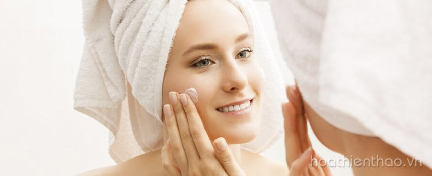 Kem dưỡng ẩm mùa đông loại nào tốt nhất hiện nay - Hoa Thiên Thảo