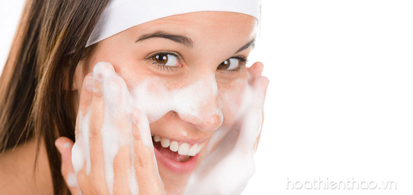 Mẹo chăm sóc da mặt khi đi du lịch