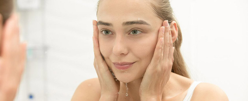 Bỏ túi cách trị mụn nhanh đón Tết - Hoa Thien Thao