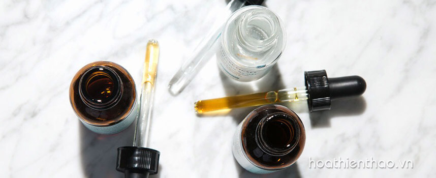 loại serum se khít lỗ chân lông - Hoa Thiên Thảo
