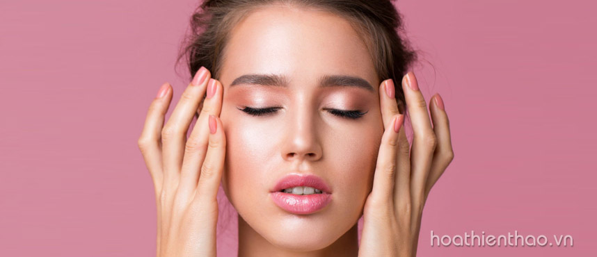 Bật mí cách sử dụng kem chống nắng khi trang điểm - Hoa Thiên Thảo