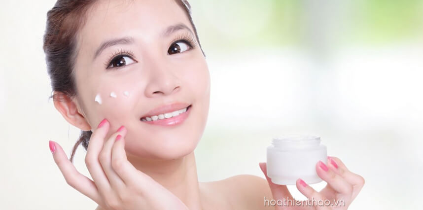 Dưỡng ẩm cho da khô nhạy cảm - HoaThienThao