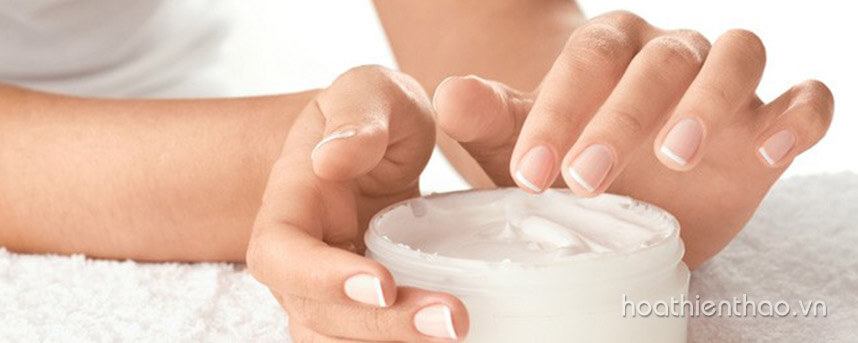 có nên dùng kem dưỡng da ban đêm - Hoa Thiên Thảo