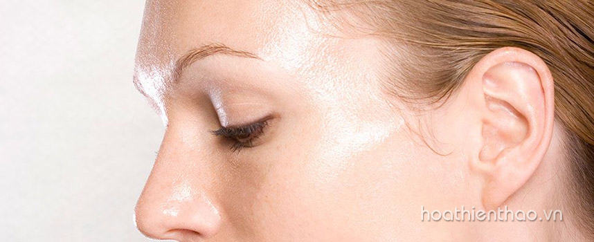 Kem kiểm soát chất nhờn nào tốt nhất hiện nay - Hoa Thiên Thảo