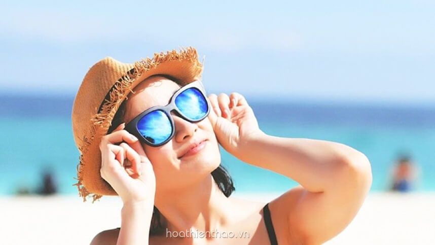Serum dưỡng trắng da căng bóng - HoaThienThao