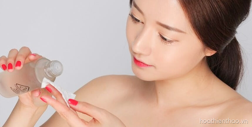 Serum dưỡng trắng da dành cho da khô - Hoa Thiên Thảo