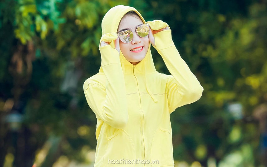 Quần áo có thể ngăn cản được tia UV không?