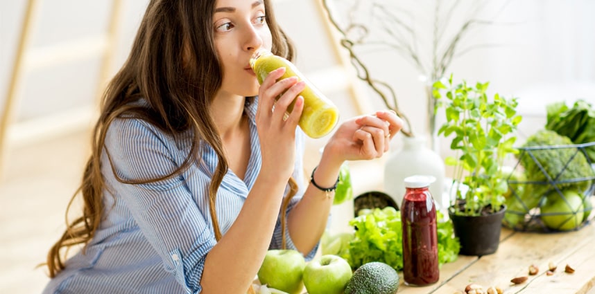 Chế độ ăn uống chi phối trực tiếp đến làn da mụn