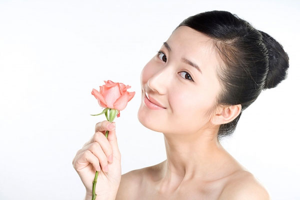 Da mịn màng, sạch mụn với Mặt nạ làm giảm mụn Murad Clarifying Mask